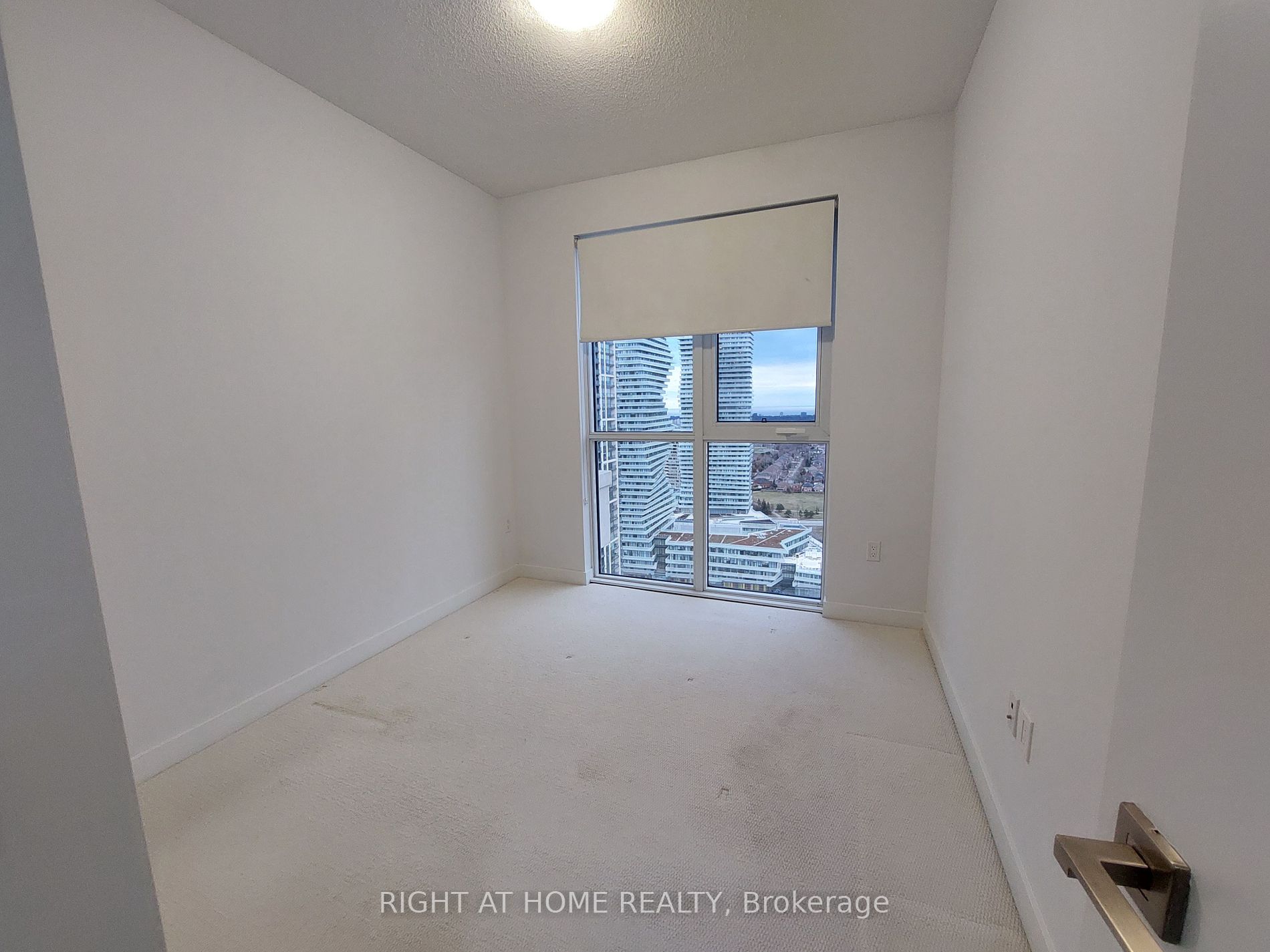 4055 Parkside Village Dr 2820