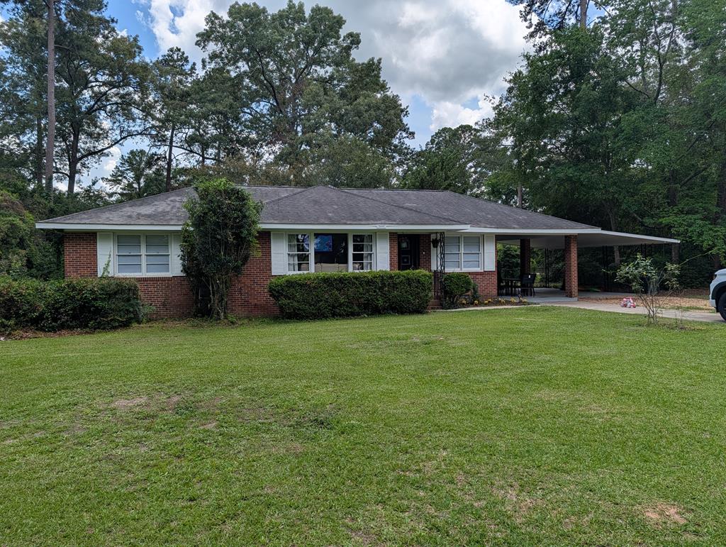 Charming 2-bedroom, 2-bath home on nearly an acre! Enjoy a cozy fireplace, an updated kitchen with brand-new countertops, and a spacious layout designed for comfort. The property includes an outbuilding perfect for storage, a workshop, or hobbies. Peaceful setting, modern touches, and room to spread out—this one won't last.