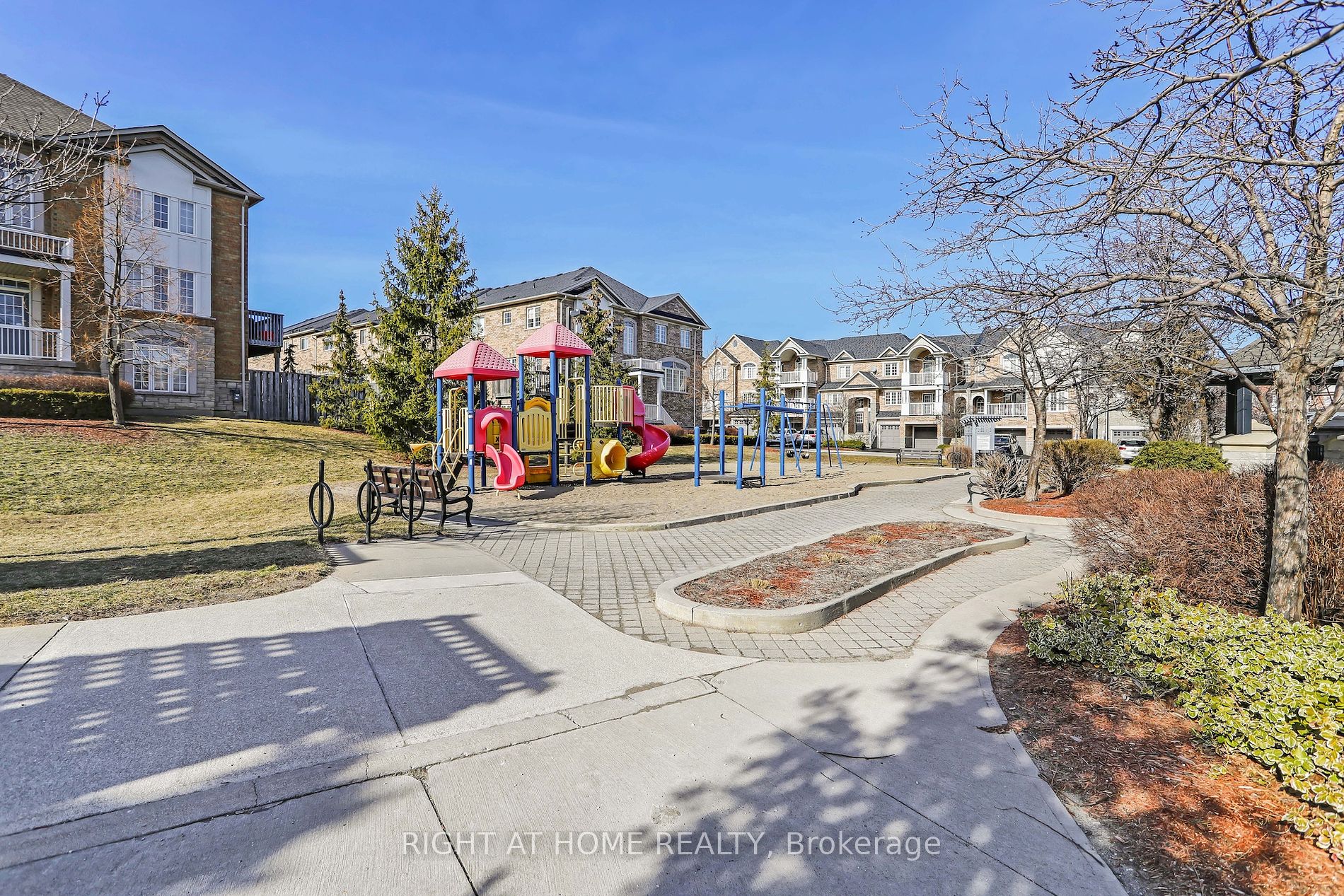 601 Shoreline Dr 194