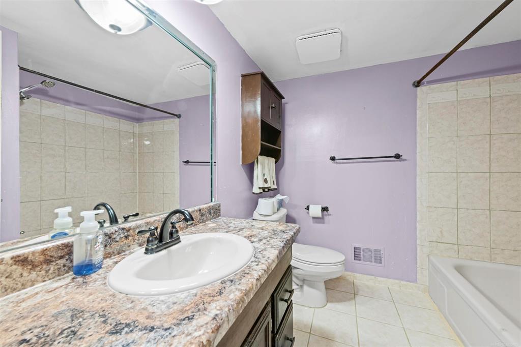 15025 Annapolis Drive
