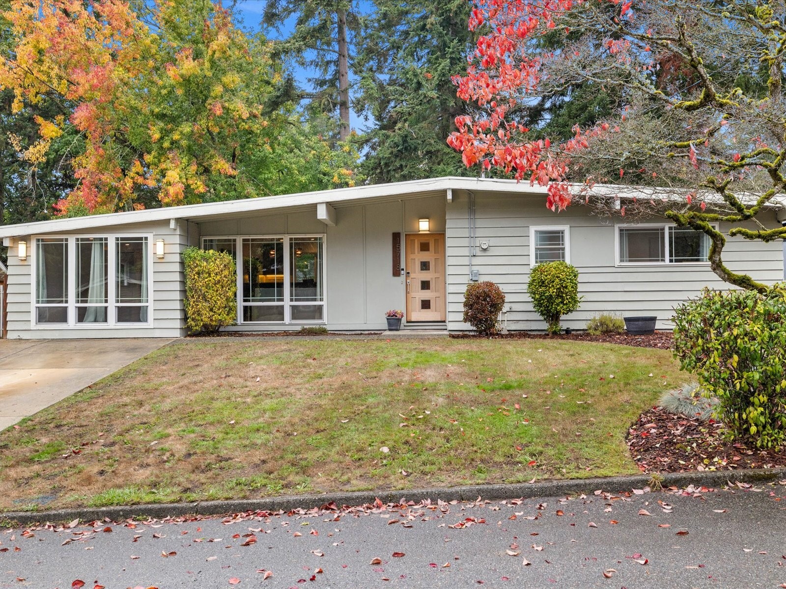 15718 NE 1st Place