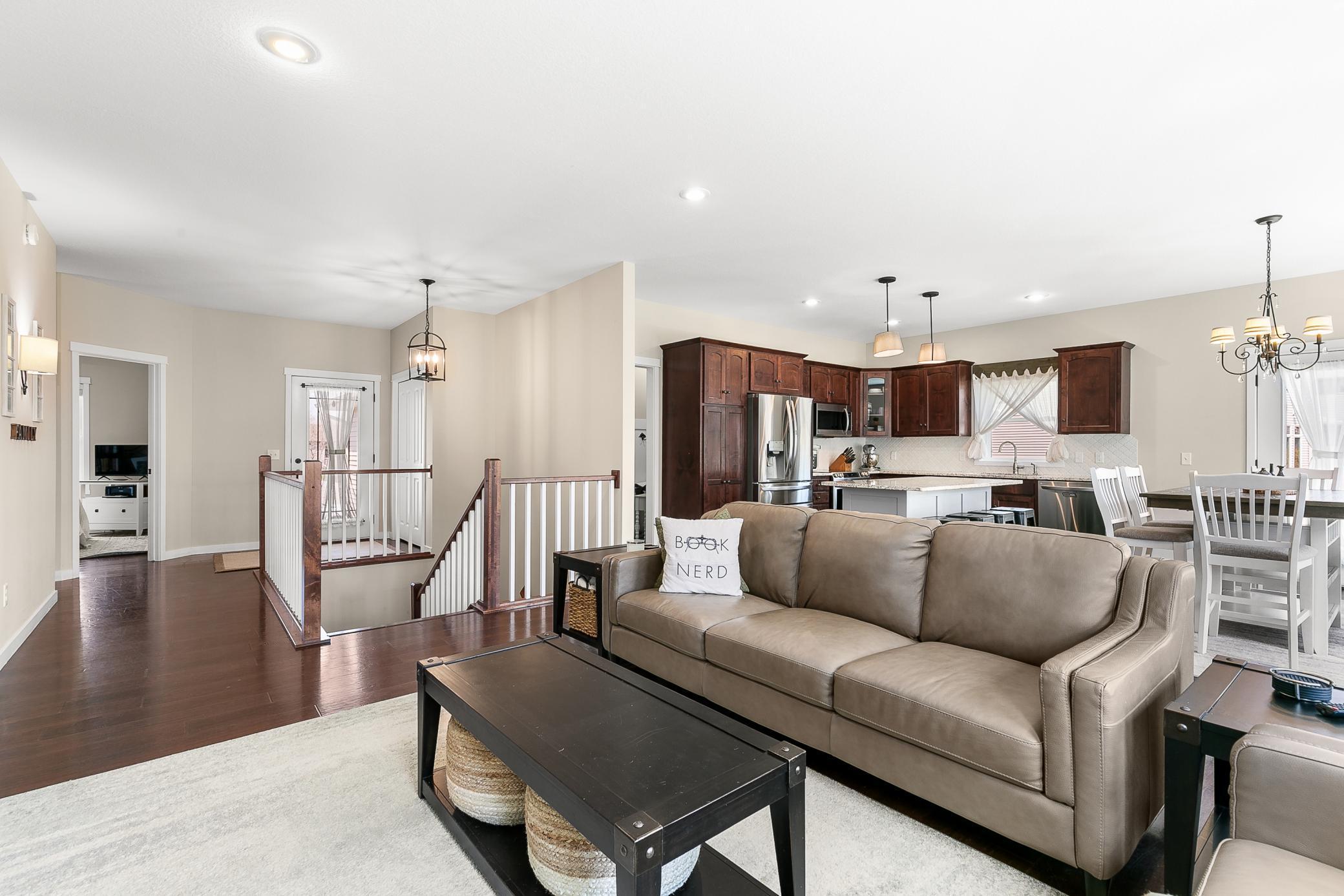 220 Sierra Loop