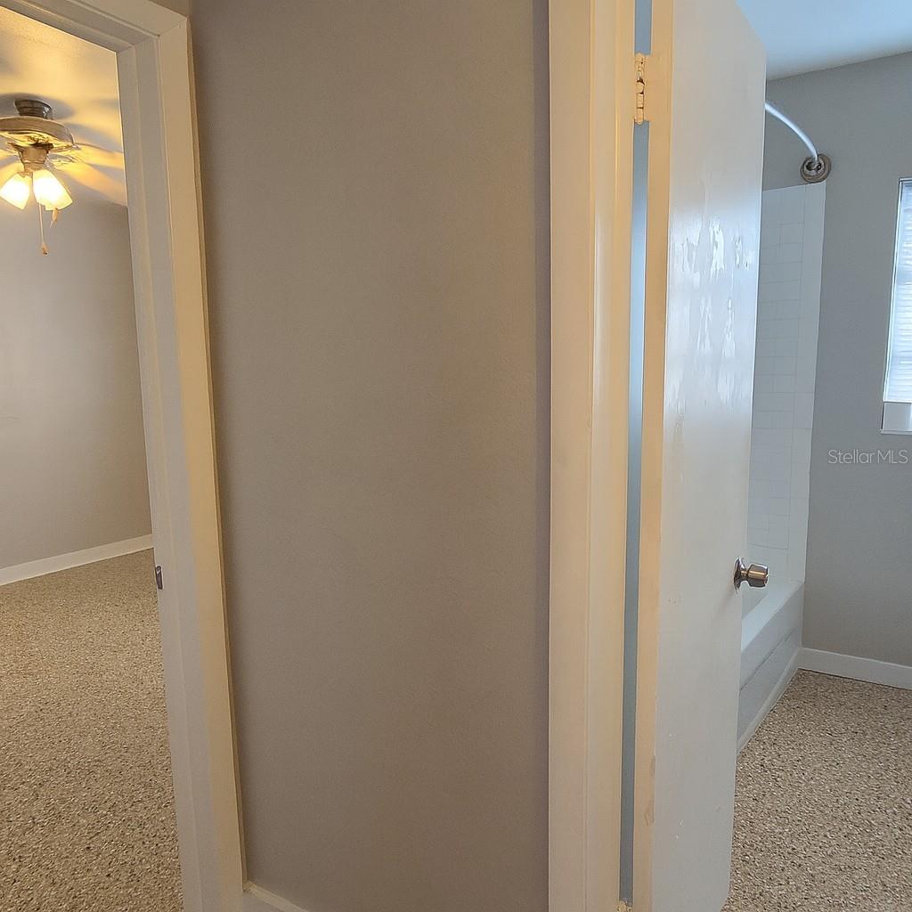 3421 W Abdella Street