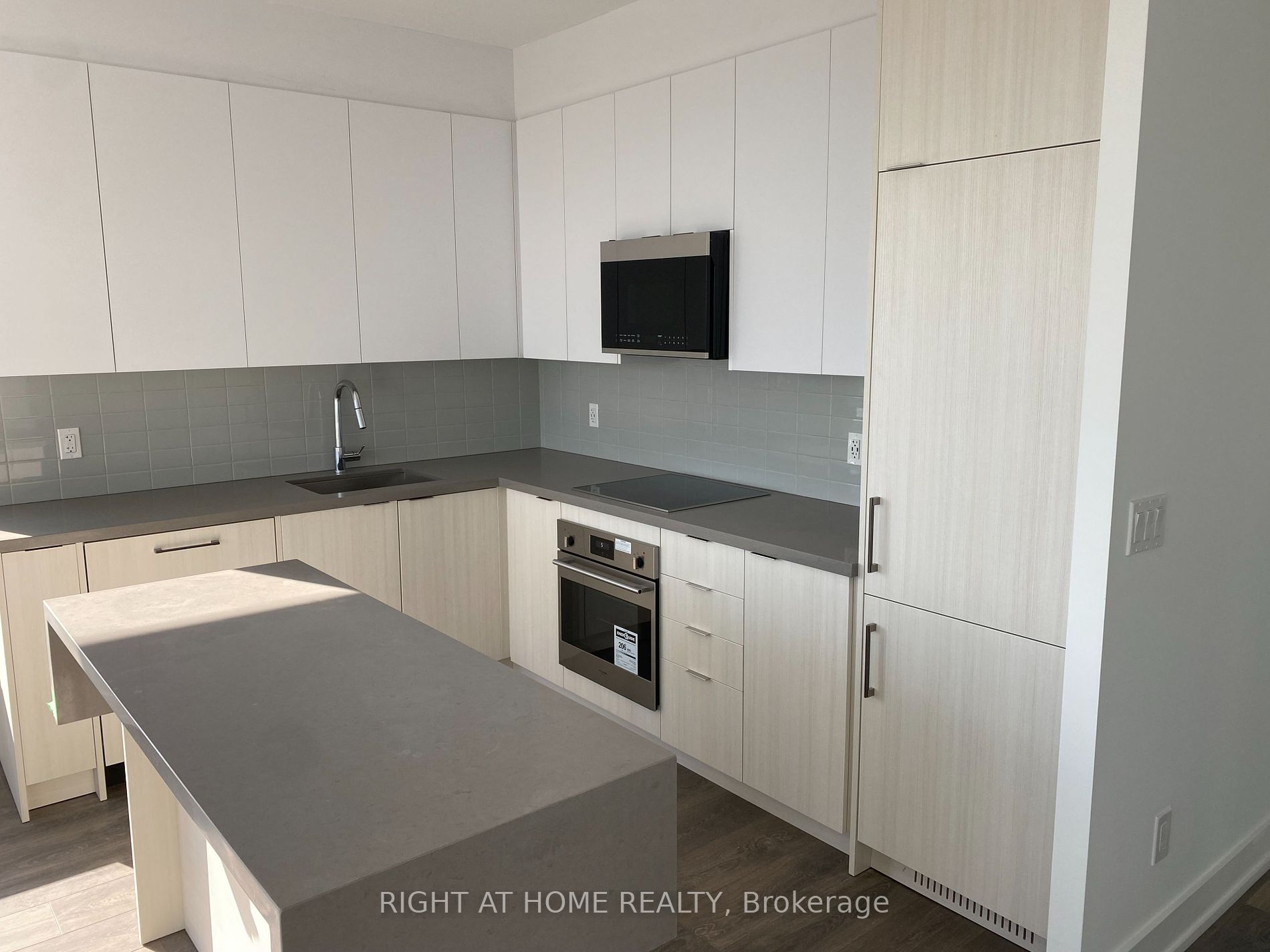 297 Oak Walk Dr 2503