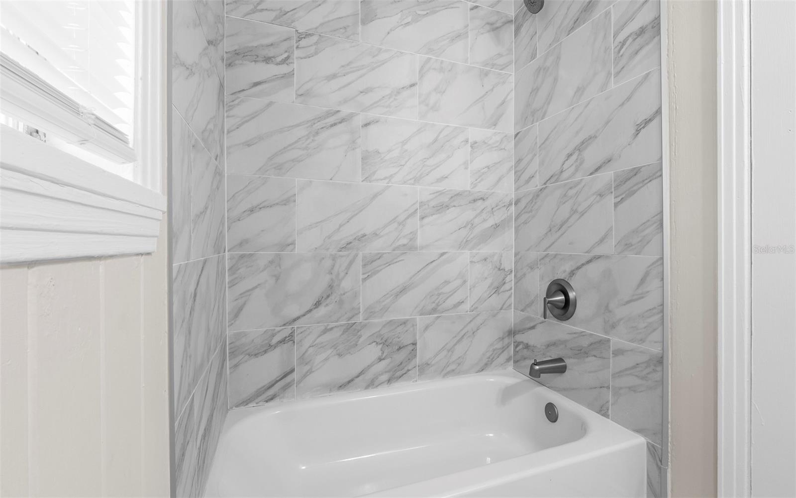 1710 W Perdiz Street