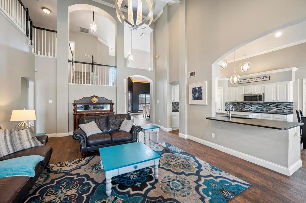 829 Forest Hollow Drive