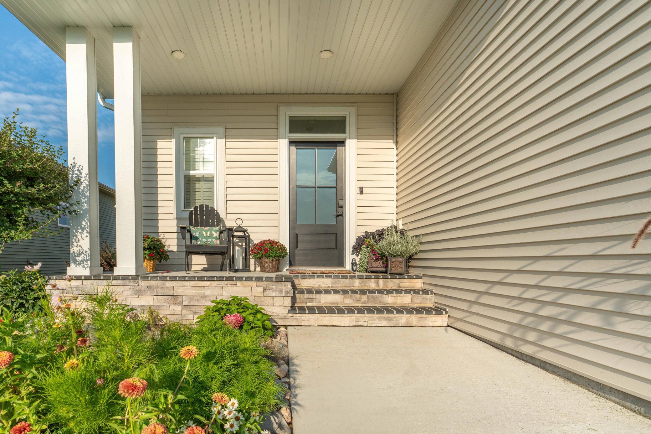 8825 Meadowlark Parkway