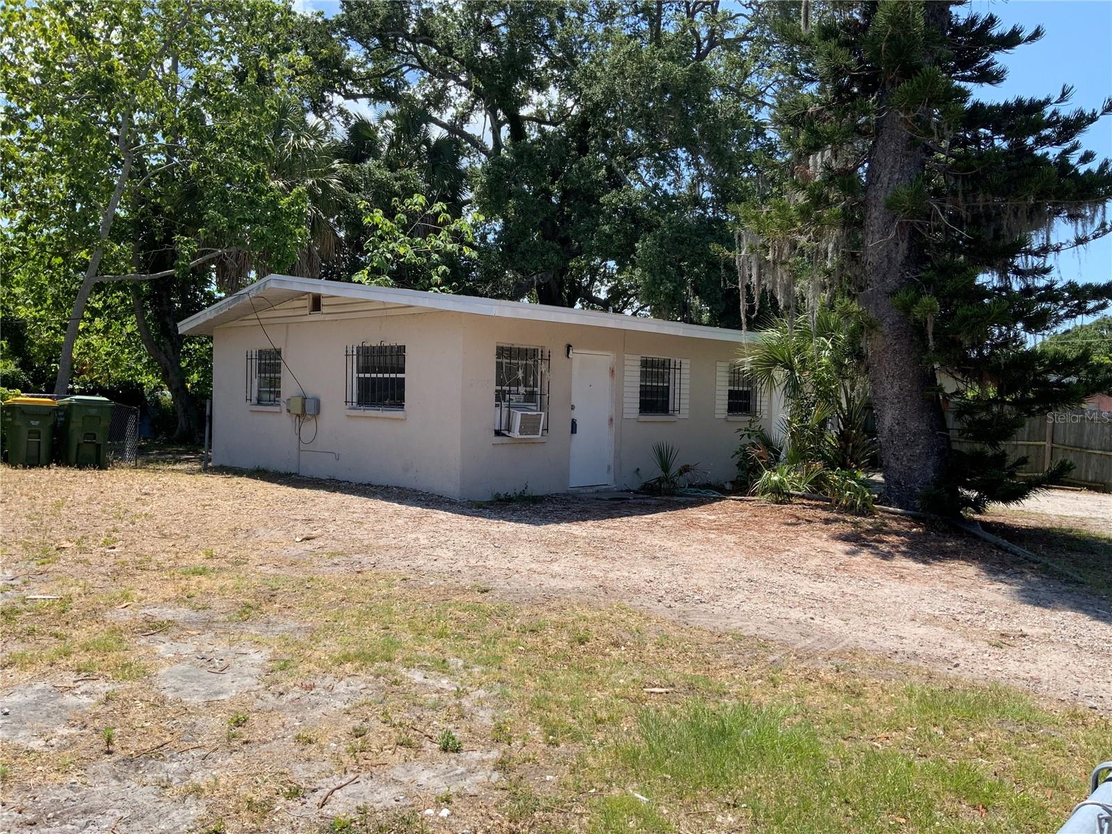 2926 N Orange Avenue