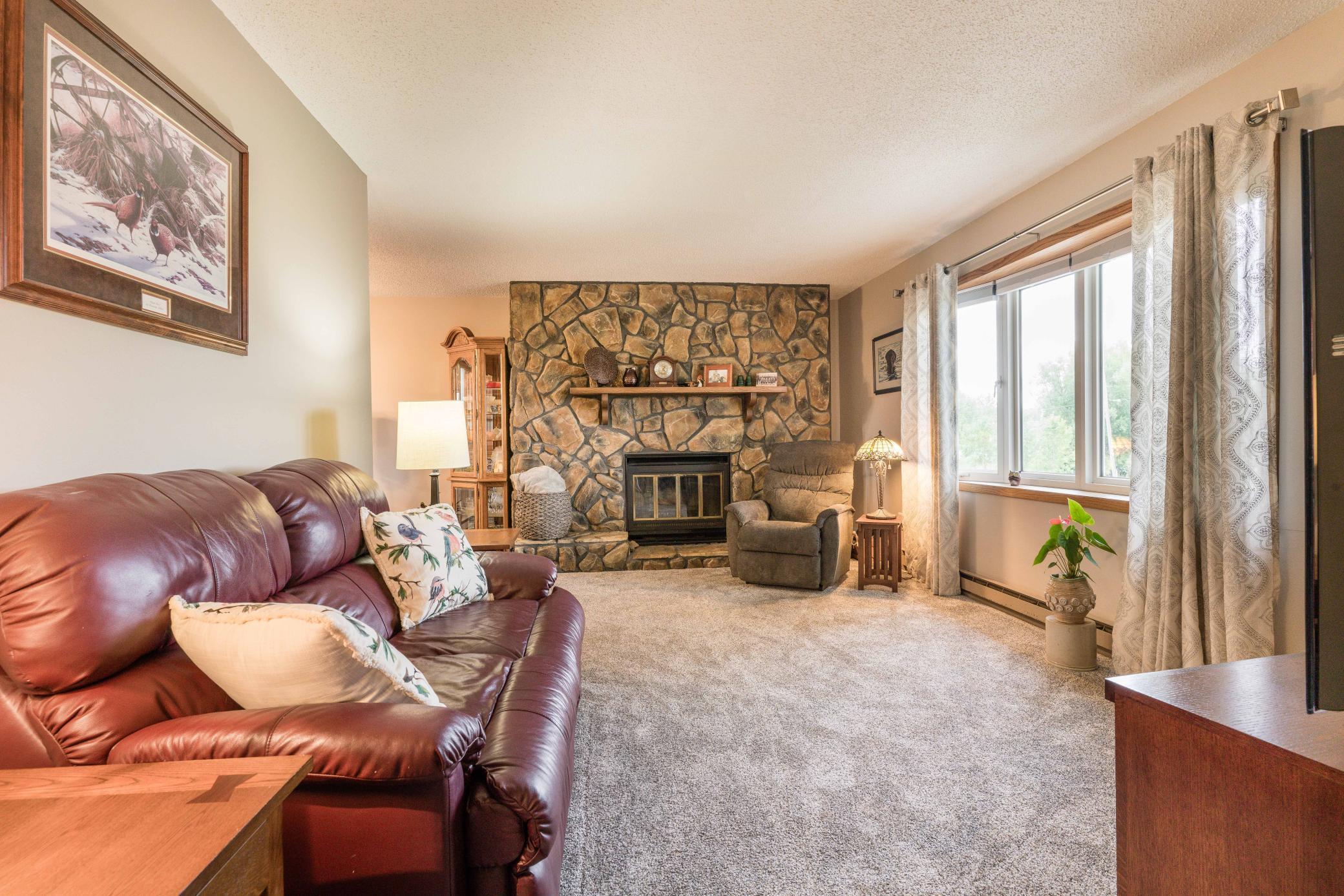 23490 Cottonwood Lane