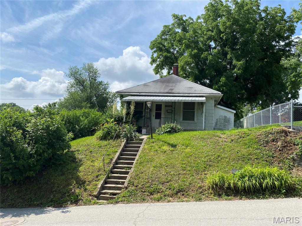 427 W Terrace Avenue