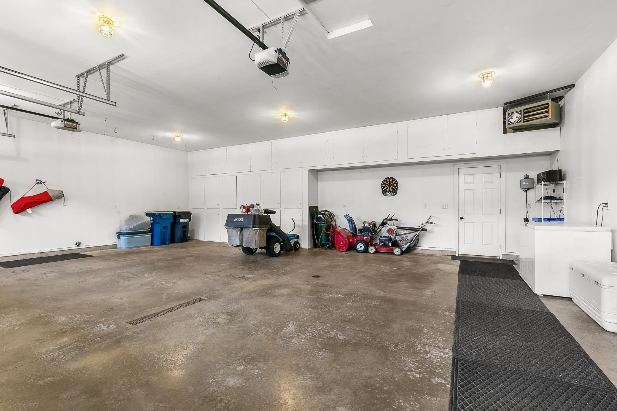 1301 Pondview Lane