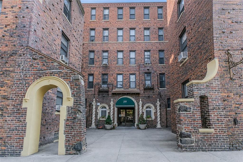 Welcome to 255 79th Street #E2, Brooklyn, NY 11209. Located in the heart of Bay Ridge, this spacious elevator co-op apartment features 1 bedroom, 1 full bathroom, a living room, and a kitchen, with approximately 734 square feet of living space.The unit offers great natural light, creating a bright and comfortable living environment. The building features an on-site laundry room in the basement, and the monthly maintenance fee is $804, which includes heat and hot water. The apartment also comes with a private storage unit for added convenience.Conveniently located near restaurants, supermarkets, banks, pharmacies, schools, parks, and many other neighborhood amenities. Excellent transportation options nearby, including the R train and B4/B37 bus lines. Move-in ready, schedule your showing today!