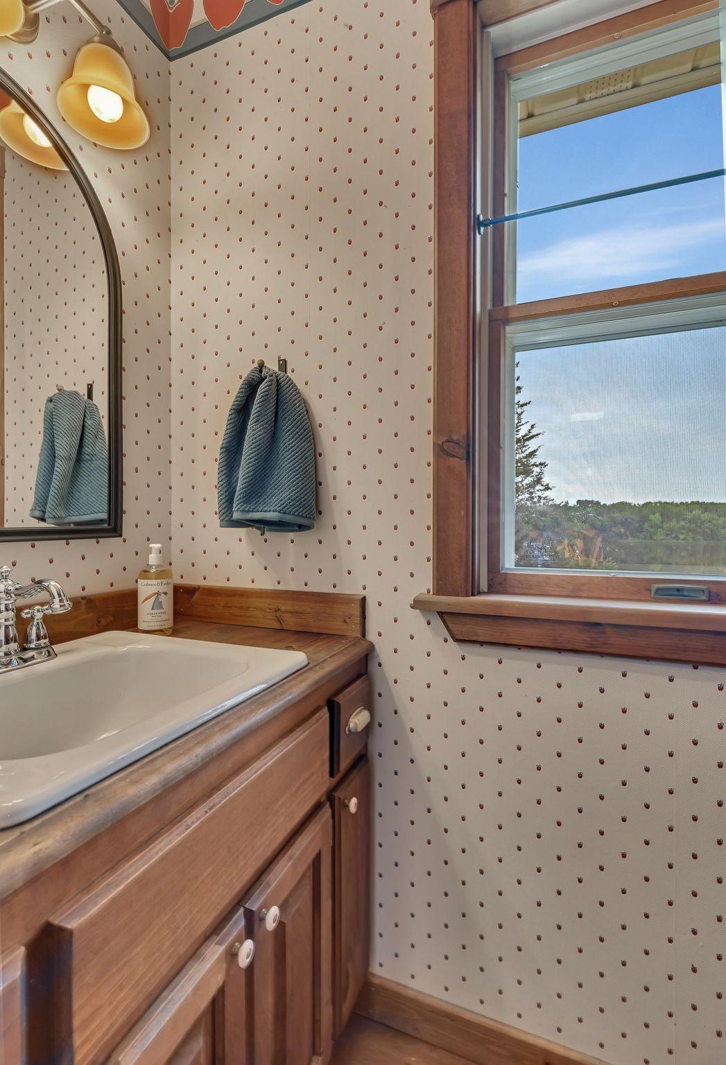 10315 Ferry Point Place NW