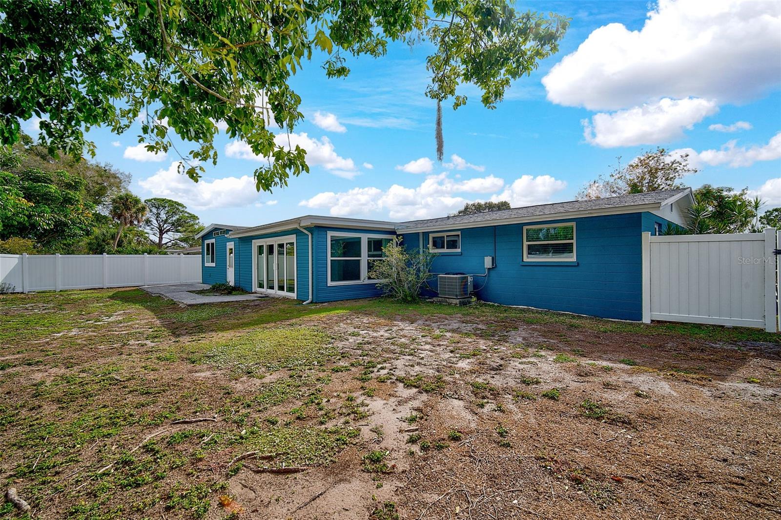 6426 Colonial Drive