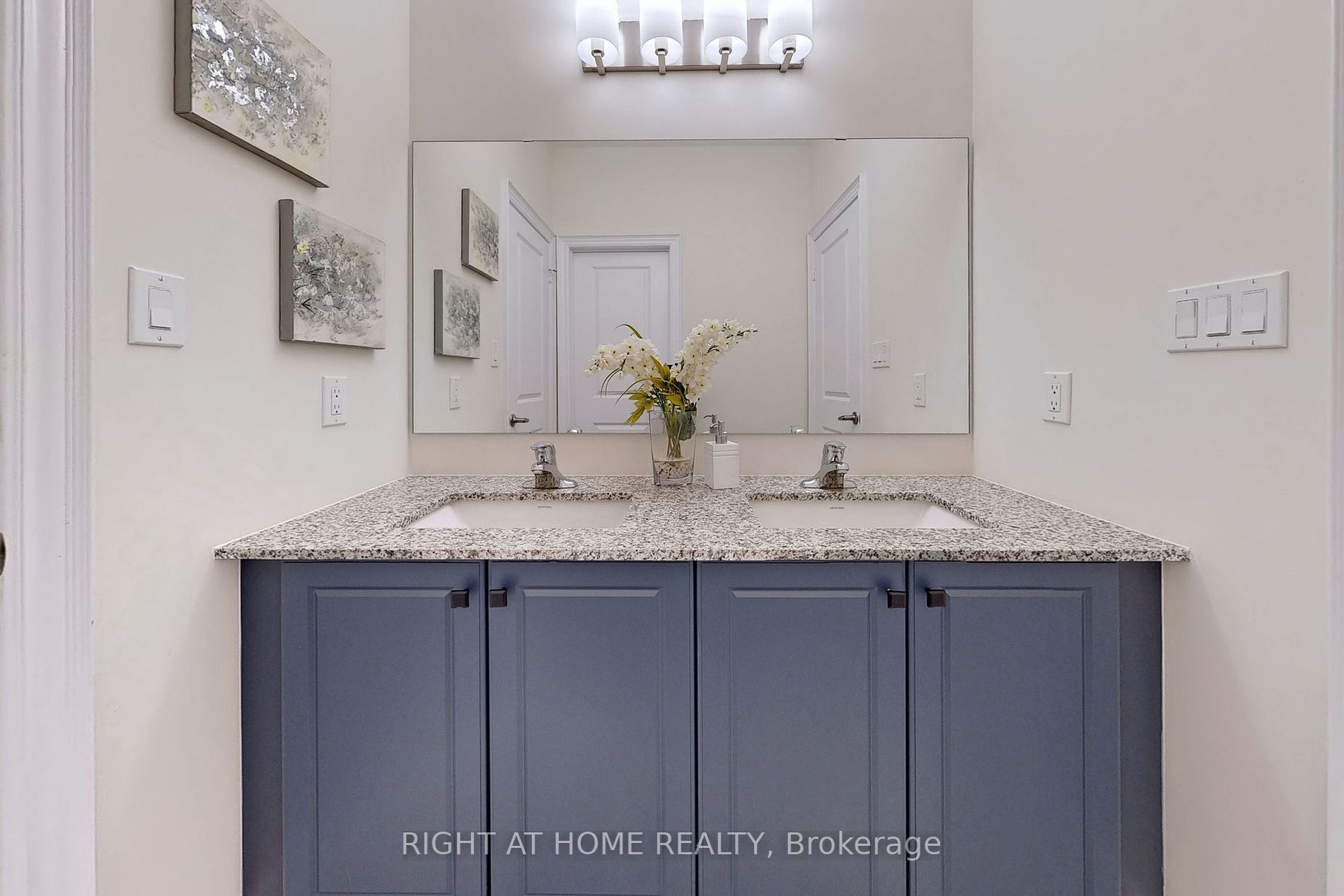 1316 Queens Plate Rd