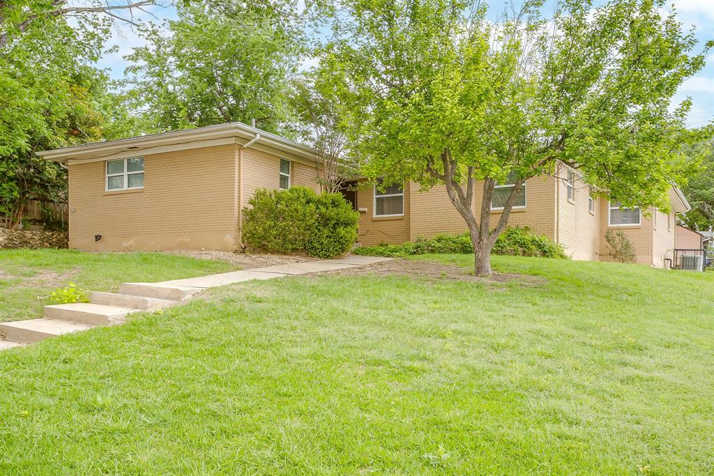 Charming 3-bedroom, 2-bath home that’s move-in ready! This beautifully remodeled property blends character and modern updates, featuring original hardwood floors and a bright, open floorplan. The kitchen offers a gas range, oversized sink, and seamless views into the living area—perfect for everyday living and entertaining. Don’t miss your chance to see this adorable home—schedule your showing today!