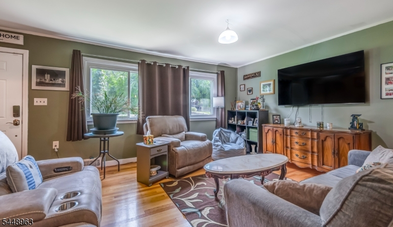 427 Mount Hermon Rd — photo 4 of 27