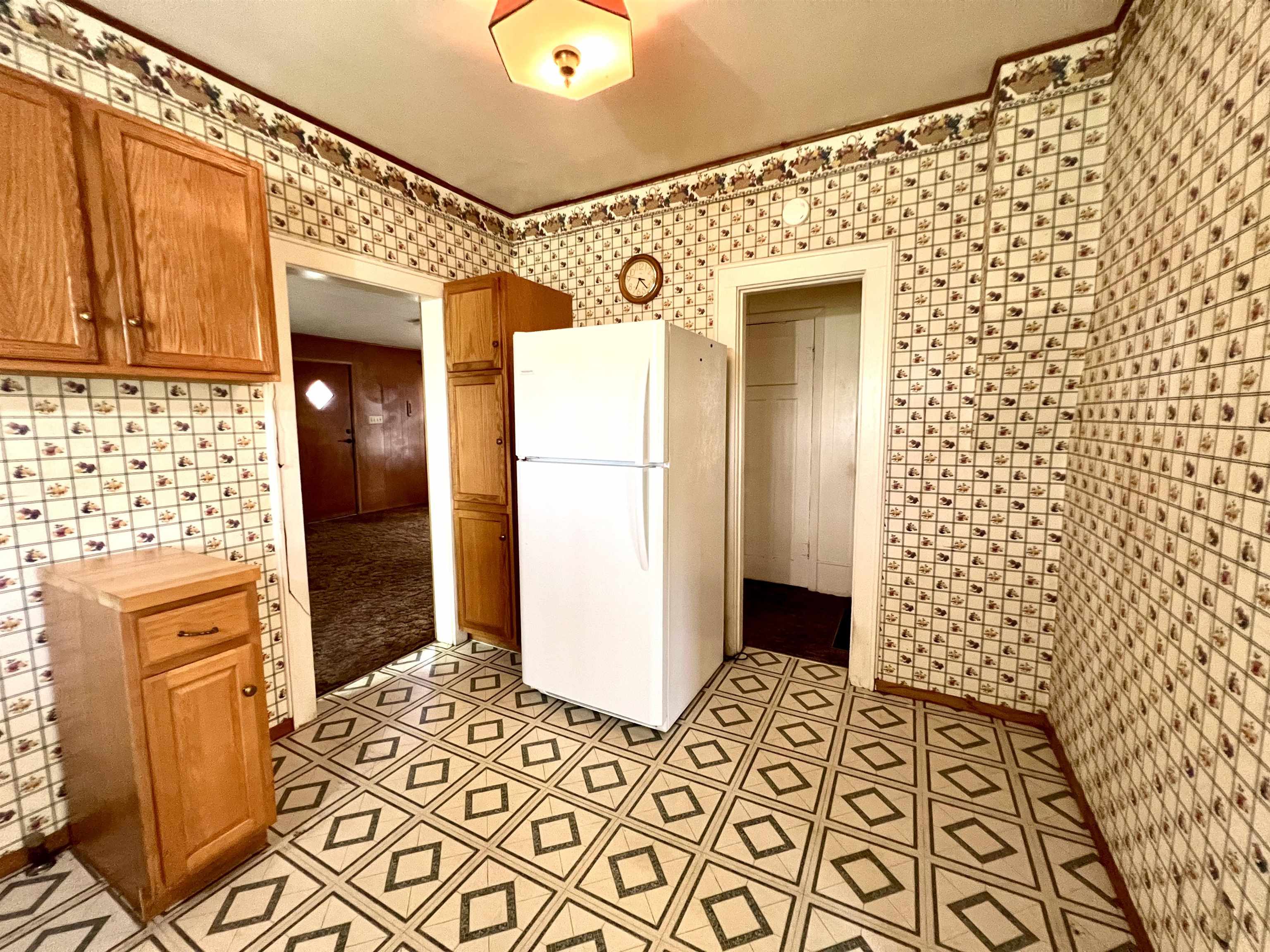 211 W Linden