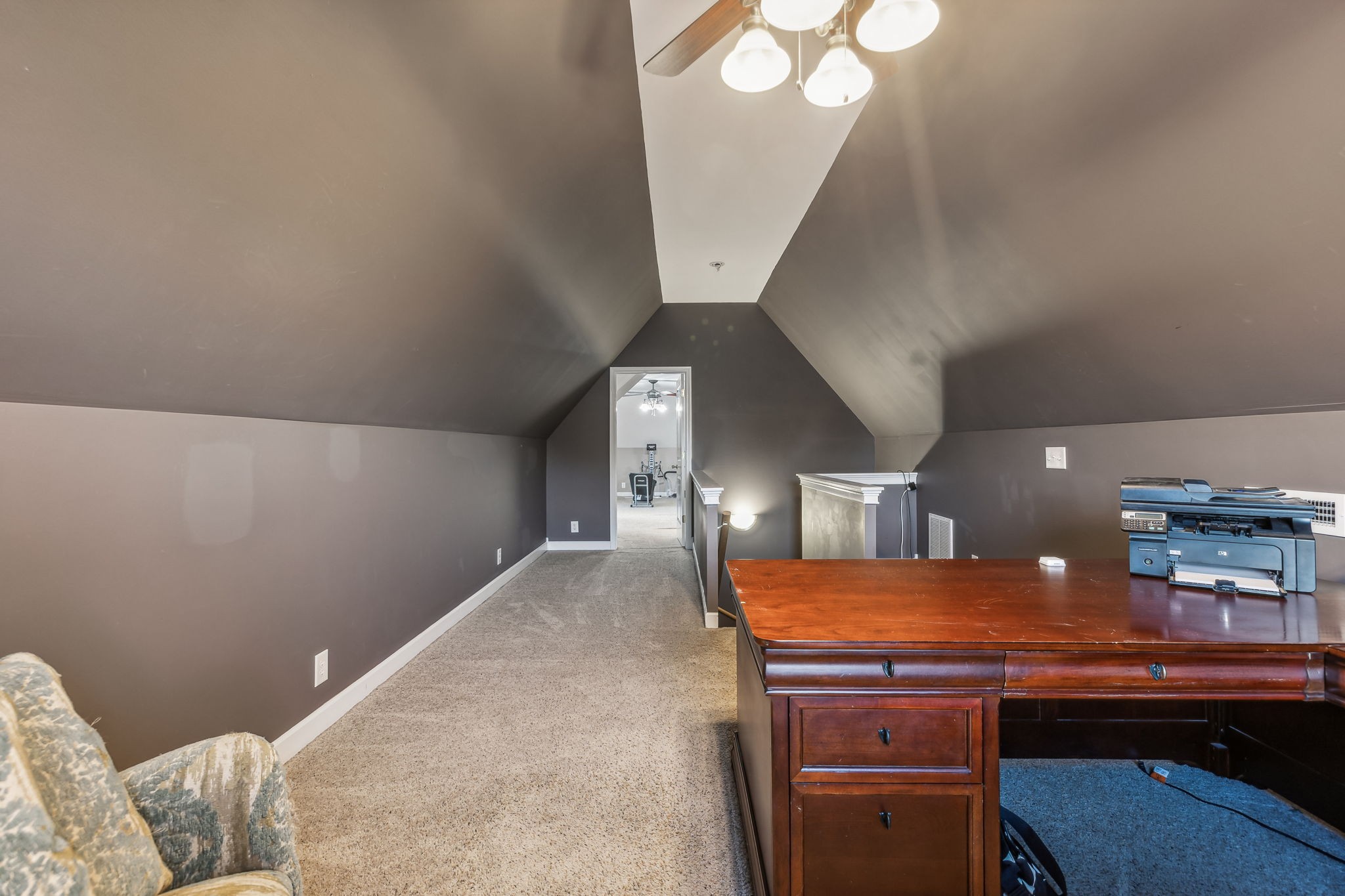 5881 Highway 31 W