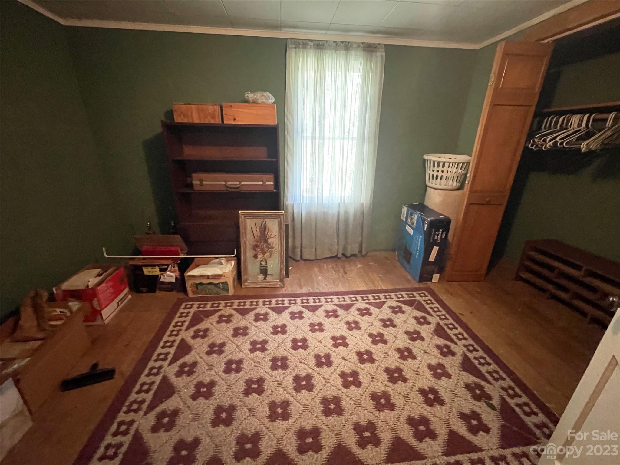 1495 Slope Terrace