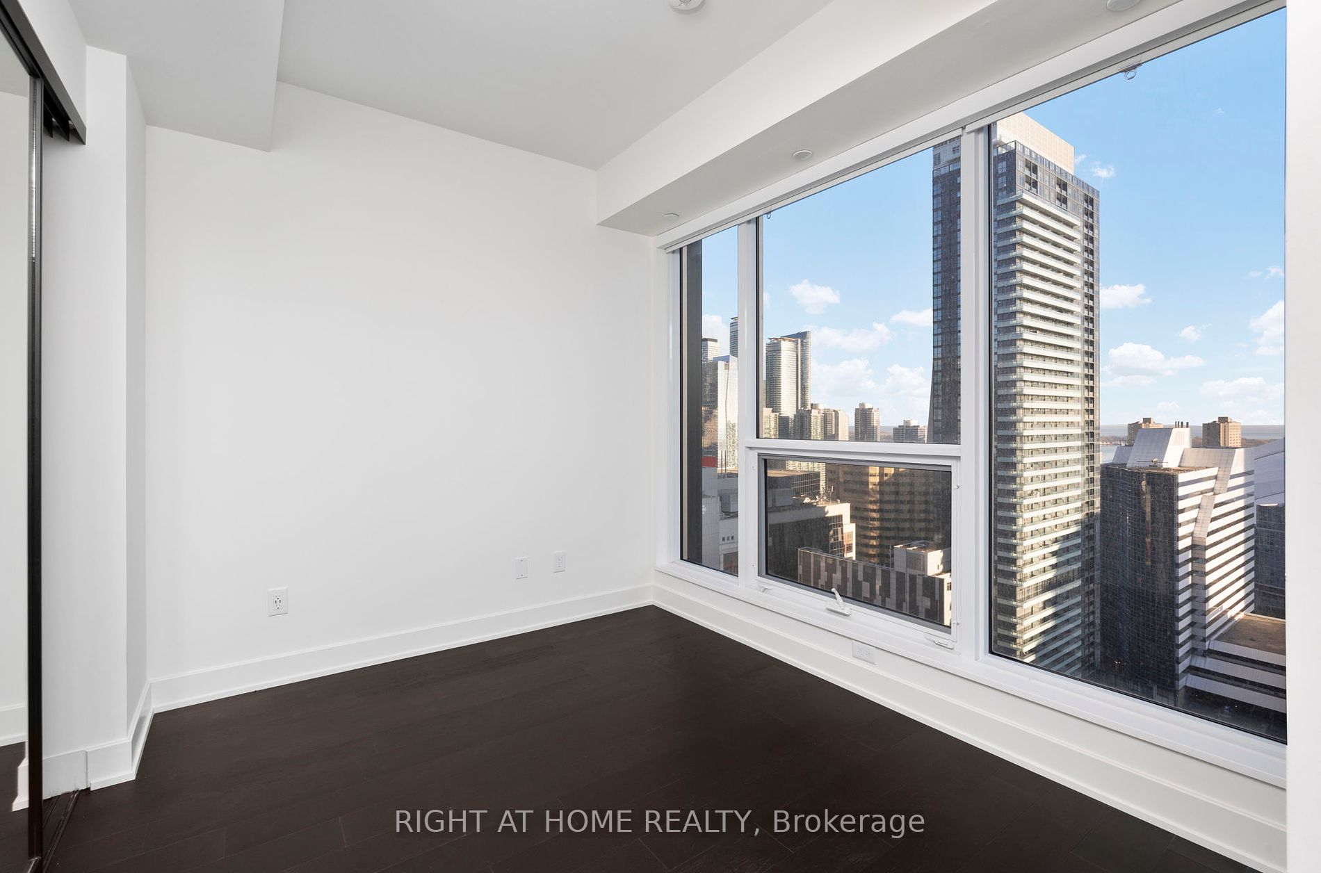 35 S Mercer St 2309
