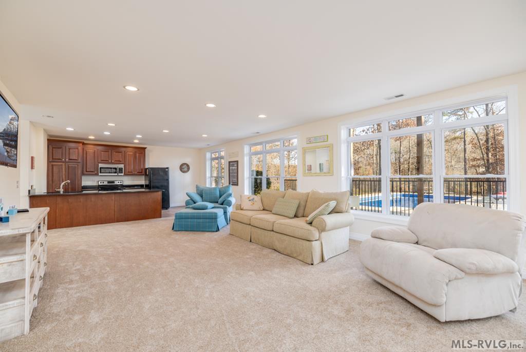 82 Portside Lane