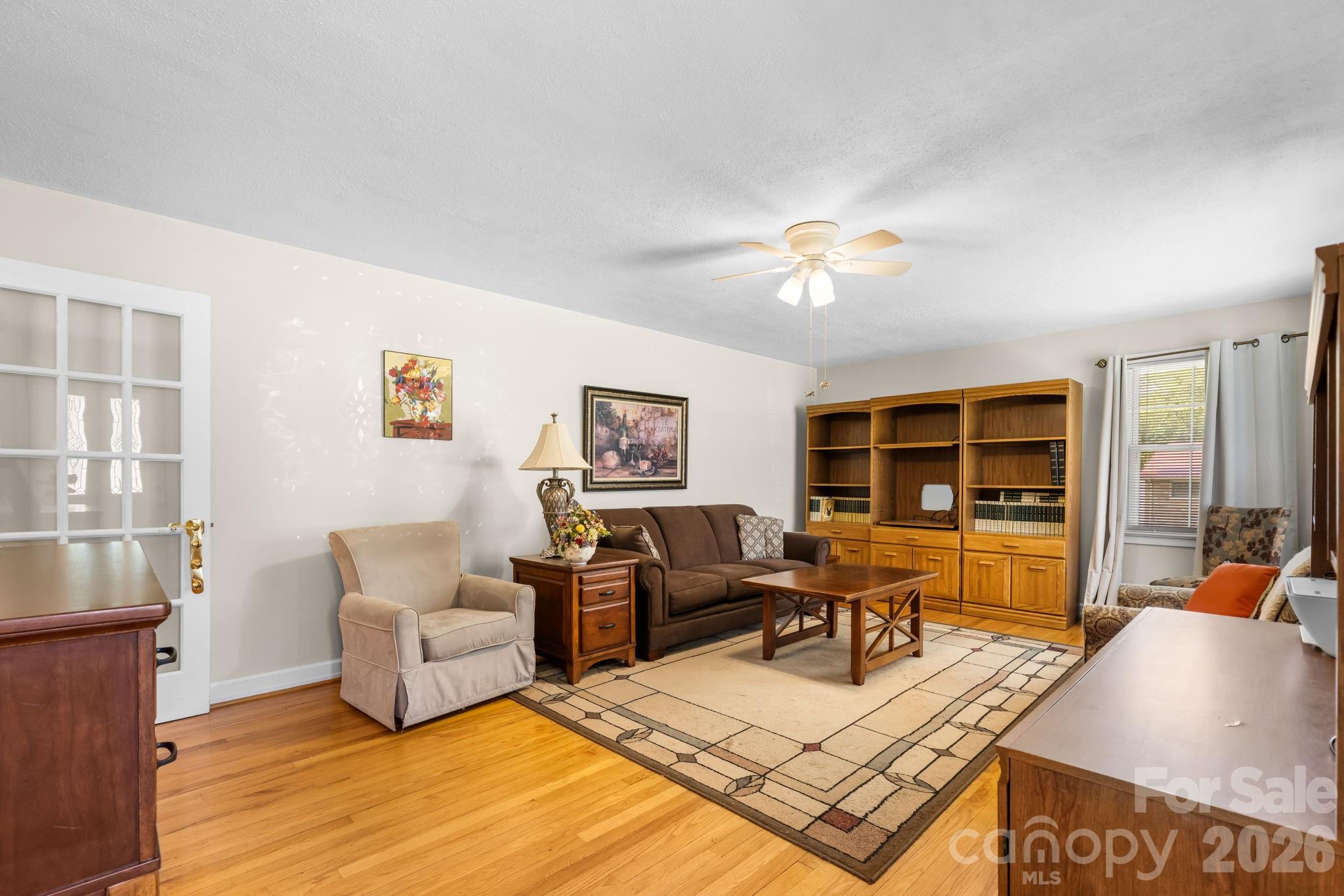 406 Swanson Drive SW