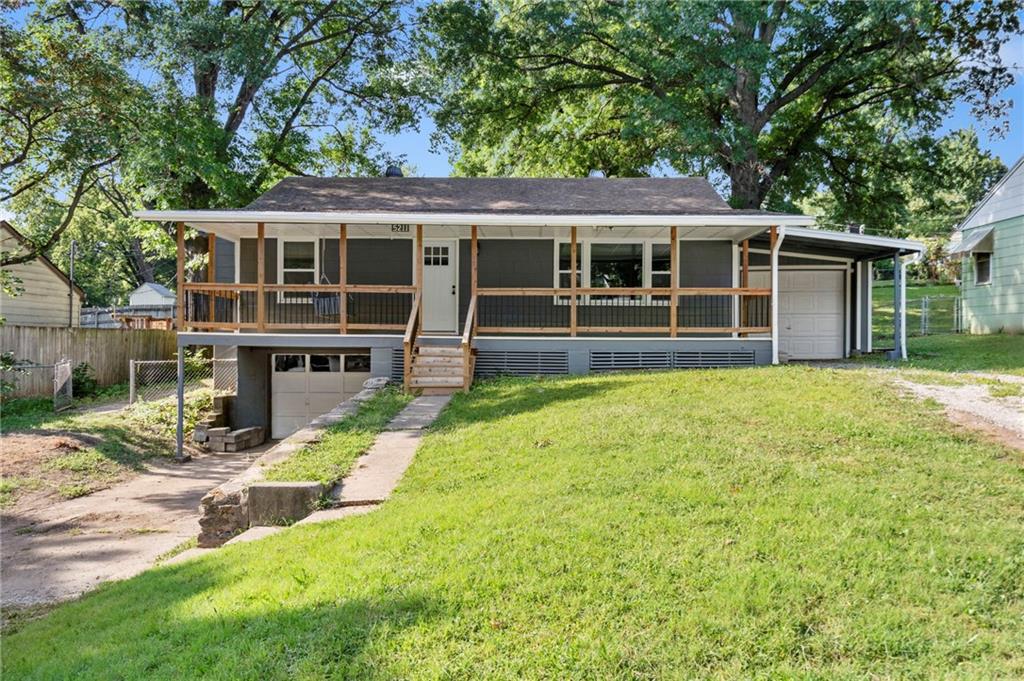 5211 NE 46th Terrace