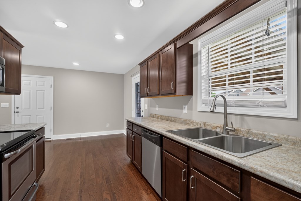 1622 Bobby Nichols Dr