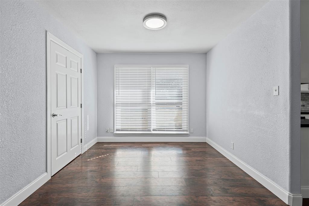 3350 Kingsbury Avenue