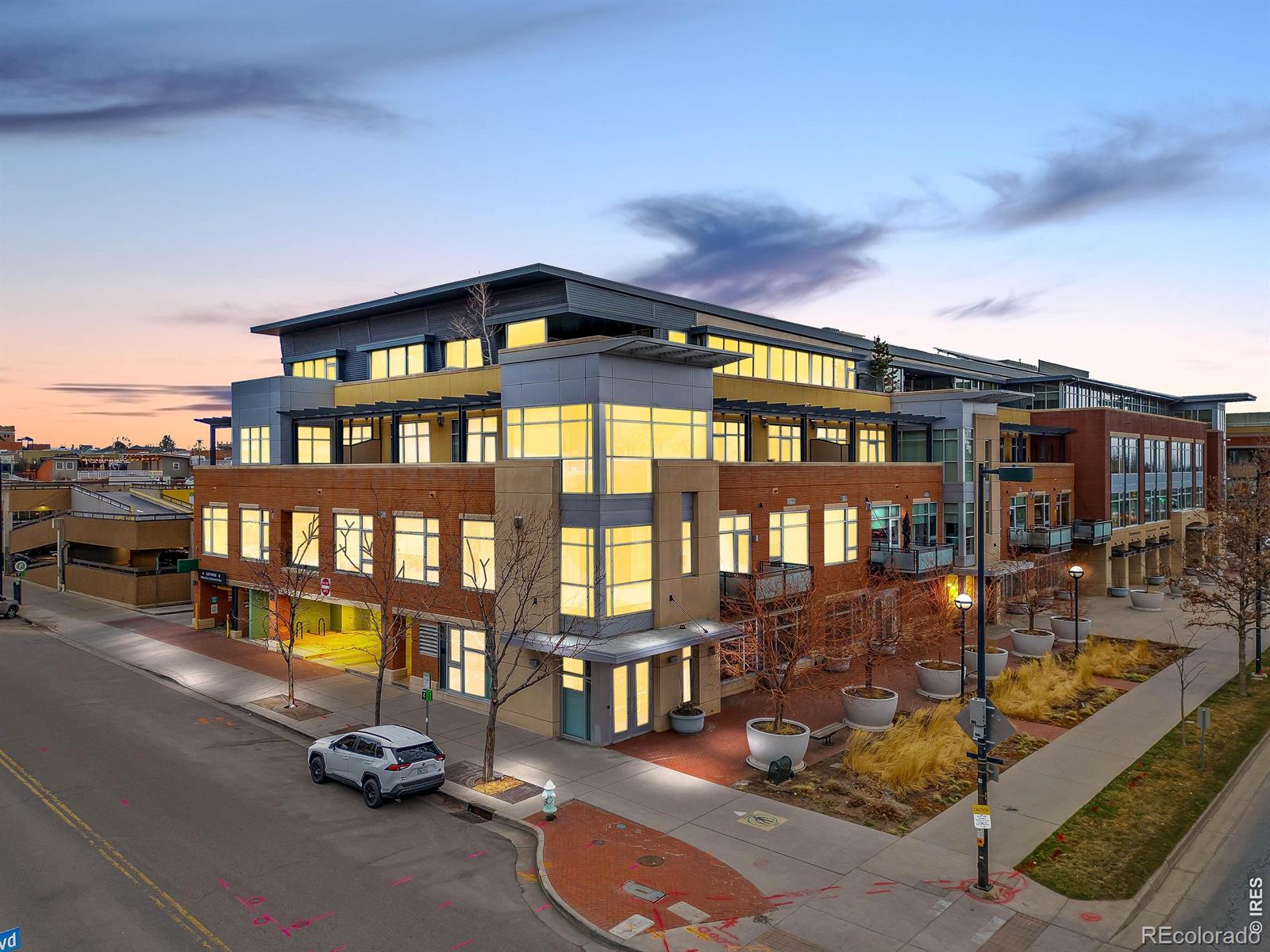 Boulder living at its finest. Stunning Flatiron views from this fully remodeled second-floor downtown residence. Open layout with automated shades, hardwood floors, and a Palencia-style kitchen featuring Wolf and Sub-Zero appliances. Two bedrooms, two remodeled baths, in-unit laundry, and a private balcony. Two parking spots, storage, and 24/7 security. Steps from Pearl Street, hiking, CU Boulder, and the future home of Sundance Film Festival starting 2027. Don't miss this one.