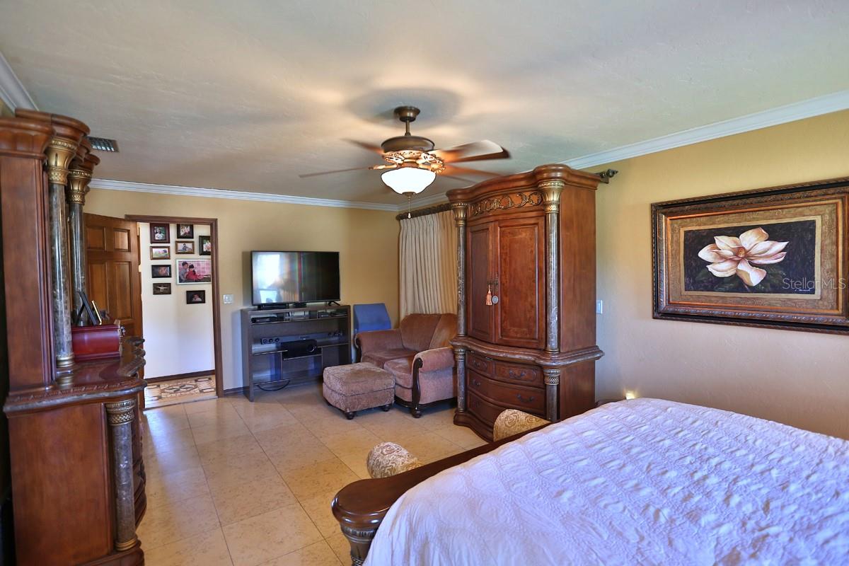 8550 NW 136th Avenue Road