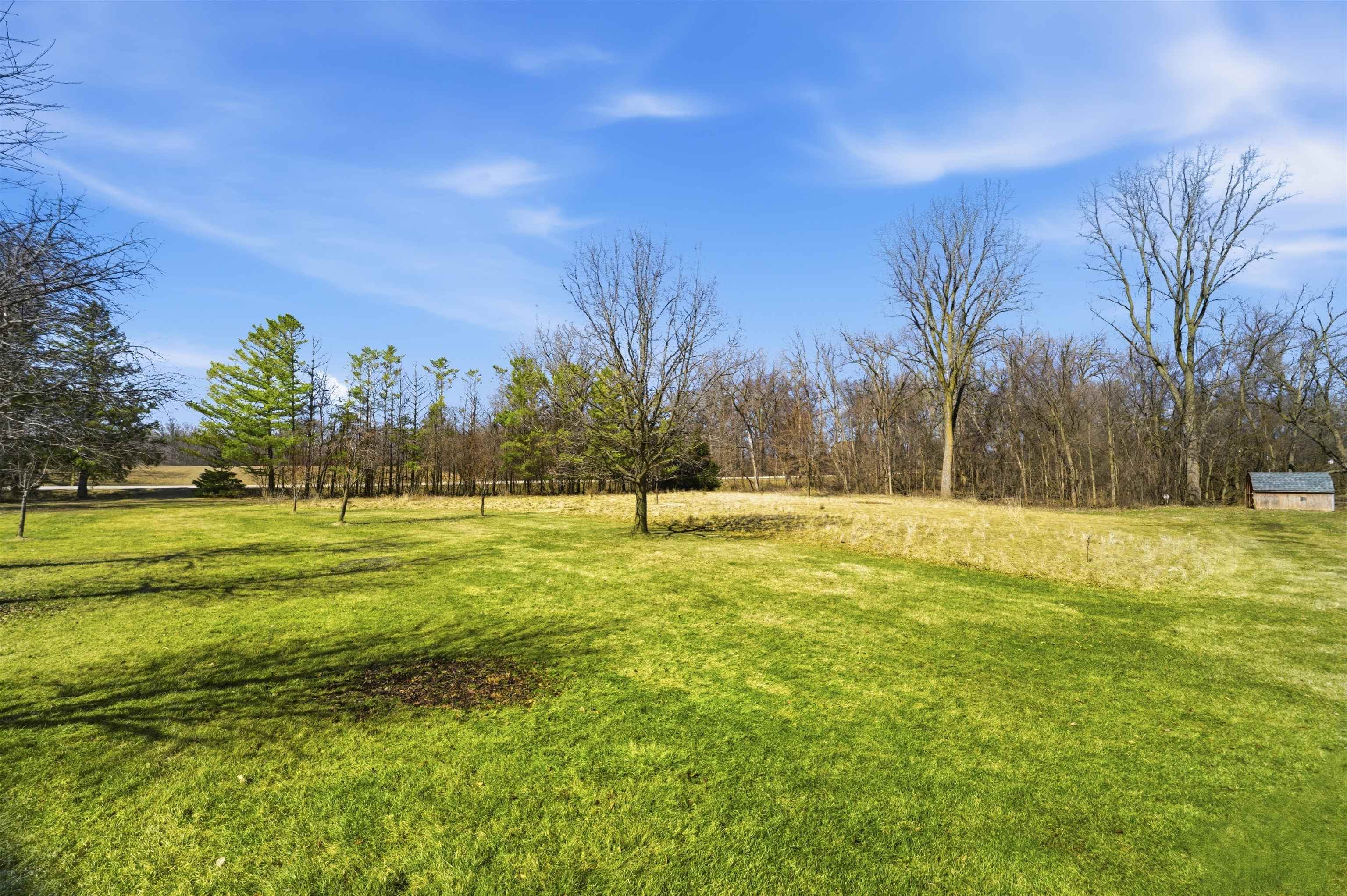 N4640 Lakeshore Drive