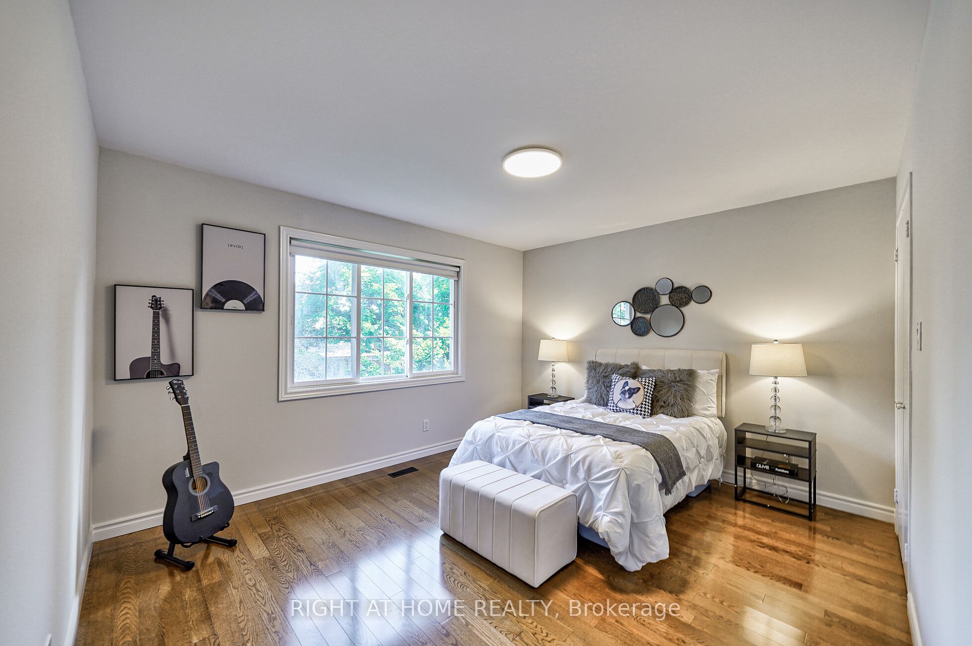 20 Bradenton Dr