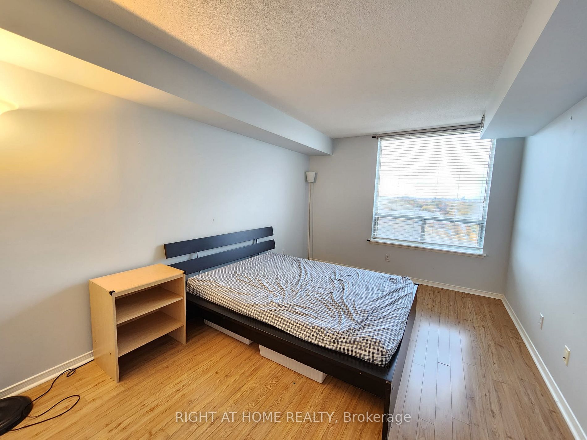 18 Hillcrest Ave 1605