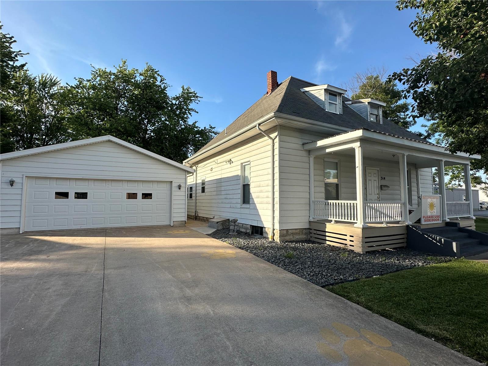 314 W Dover