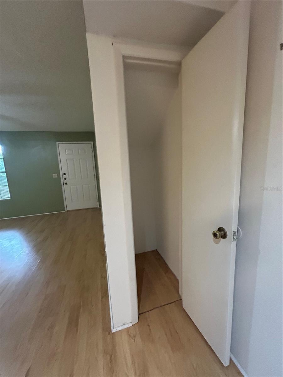 380 Lakepointe Drive 202