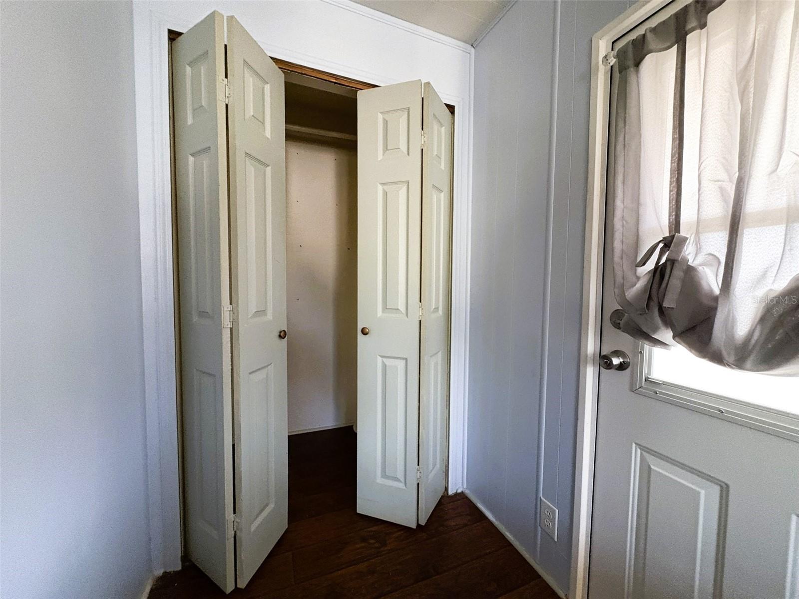 504 50th Avenue Dr W Avenue W