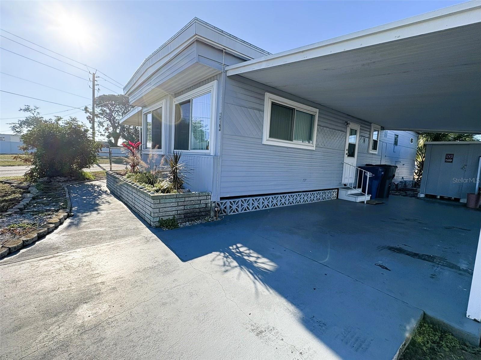 504 50th Avenue Dr W Avenue W