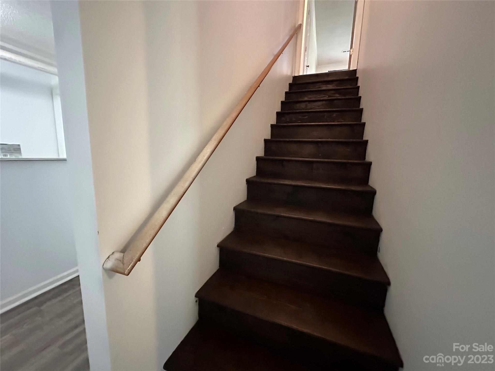 476 Legion Road