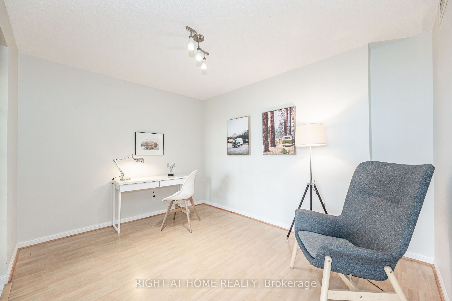 45 Kingsbridge Garden Circ 503