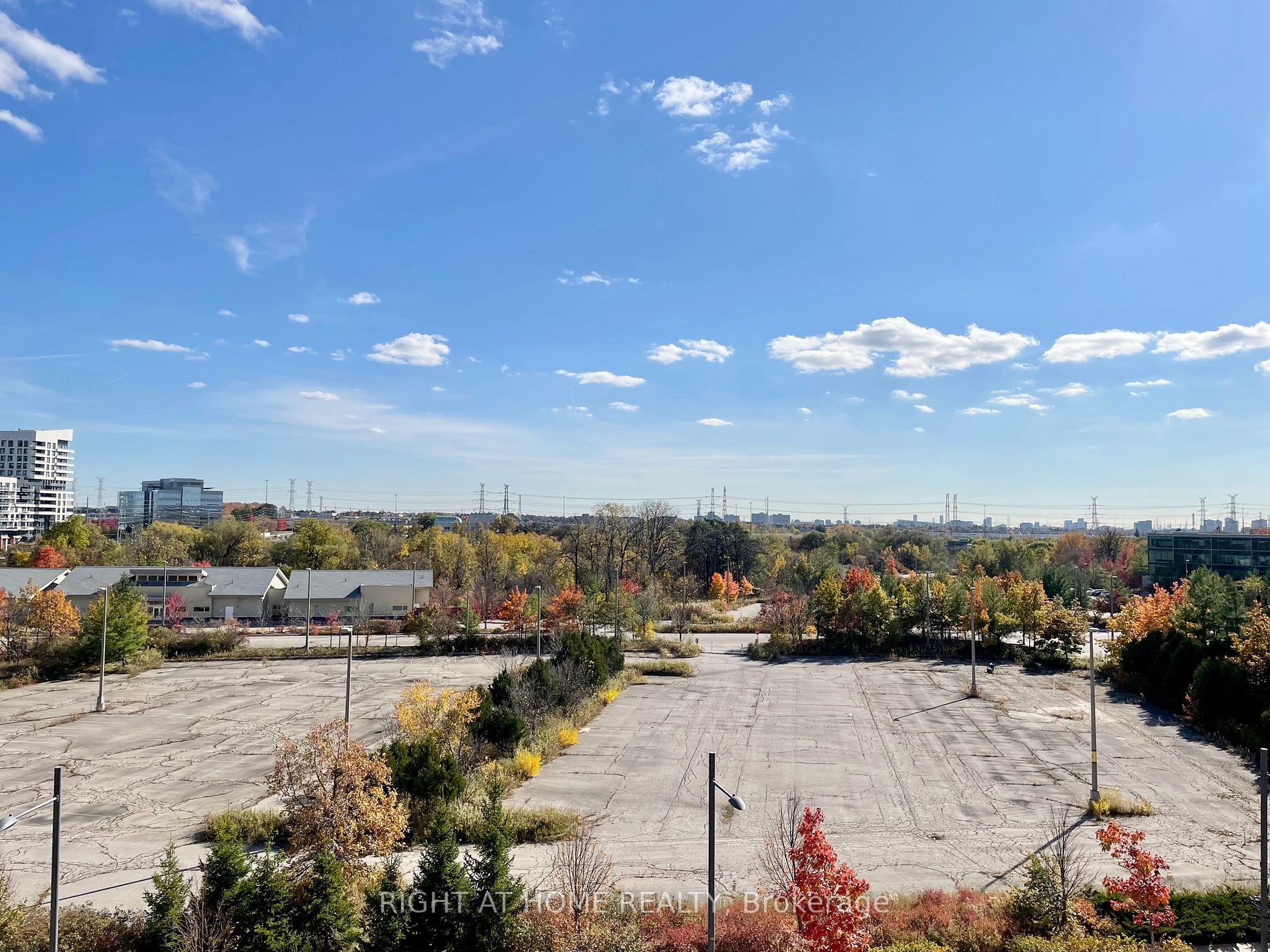 38 Cedarland Dr 612