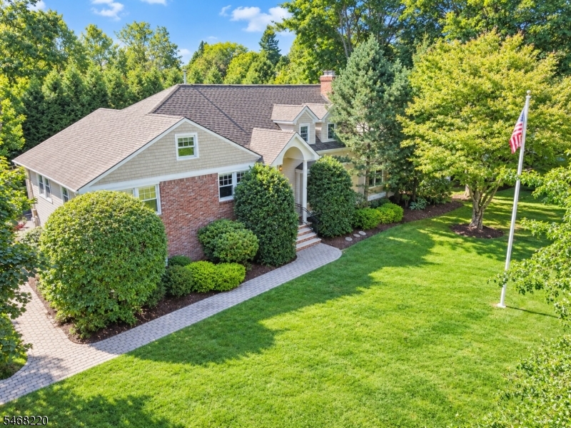 74 Woodland Rd