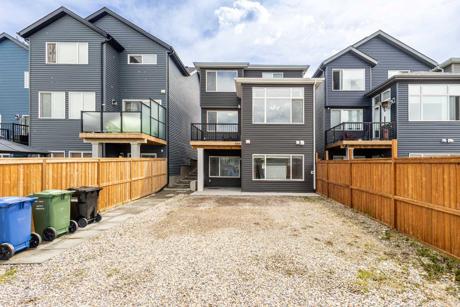 89 Howse Common NE