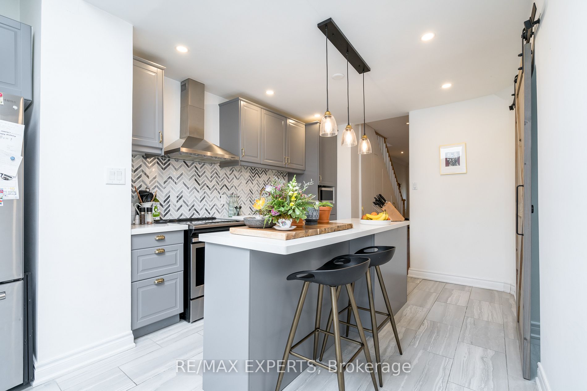 144 Morrison Ave Main/2N