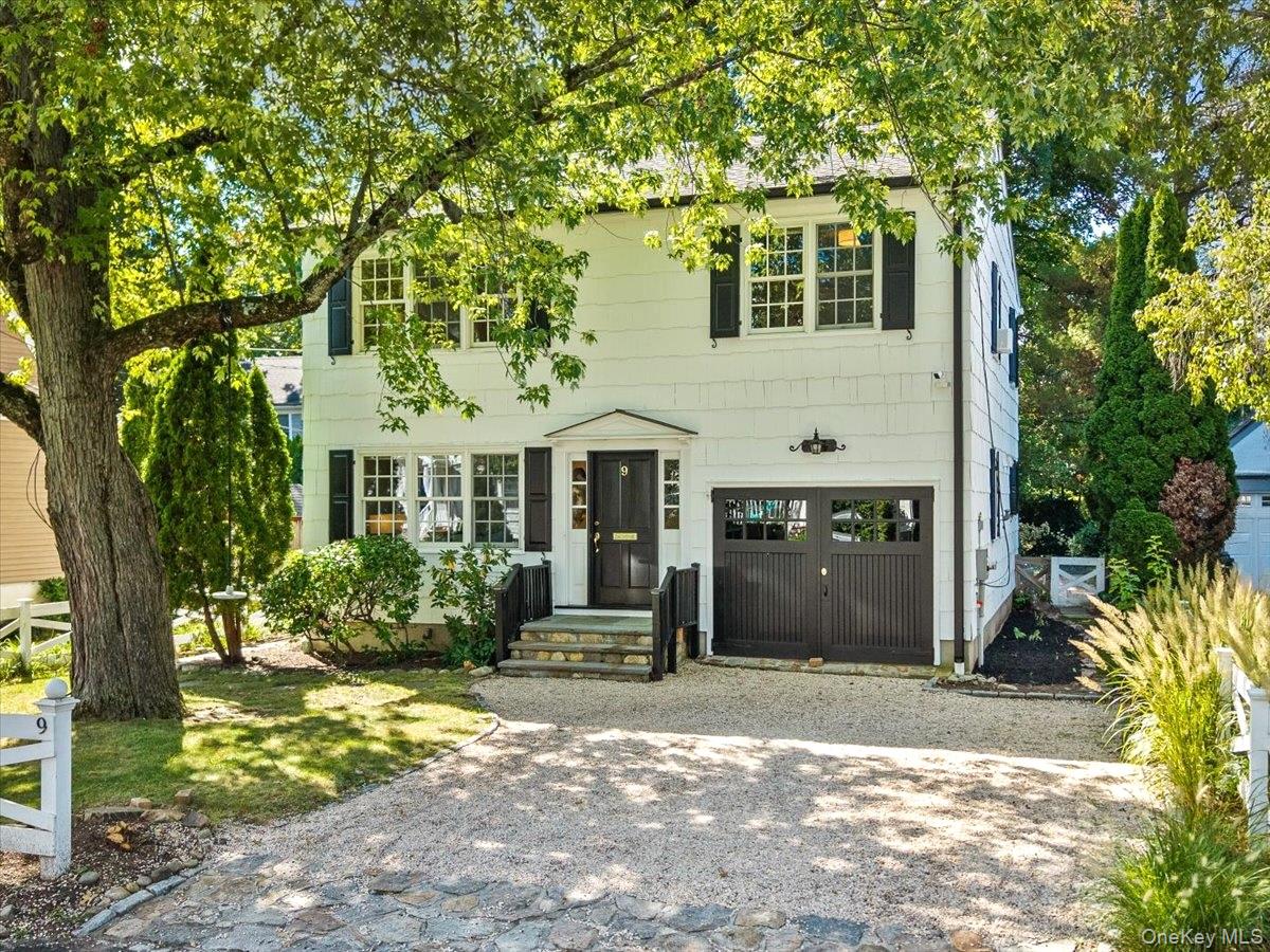9 Oakwood Avenue