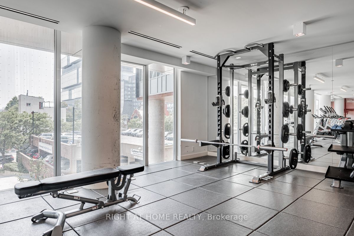 120 Parliament St 405