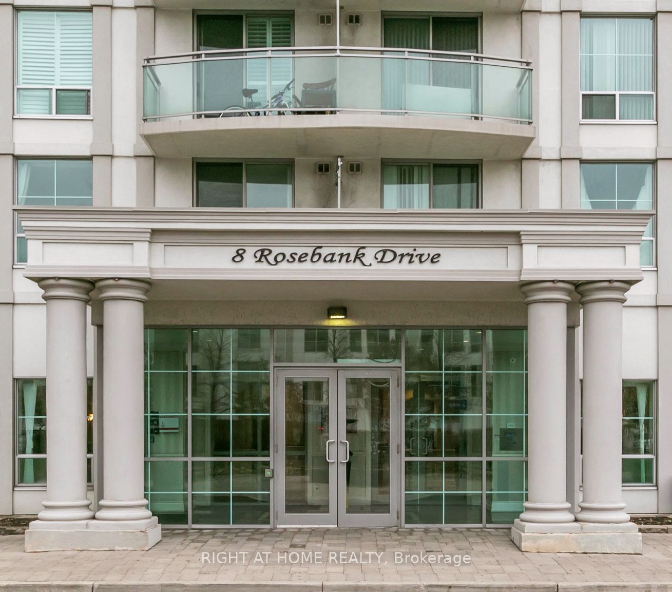 8 Rosebank Dr 17K