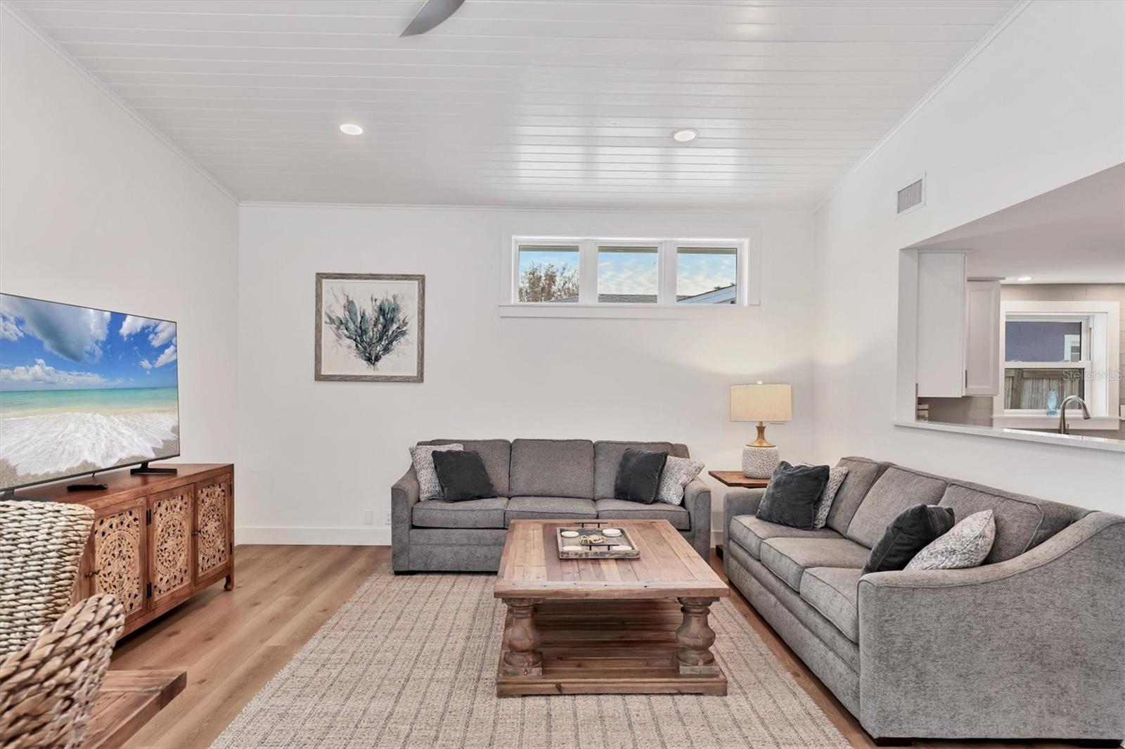 270 Gladiolus Street