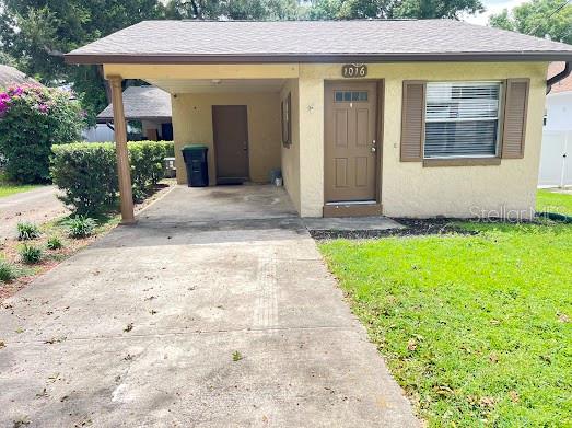 $500 OFF December rent with signed lease in November! Welcome to 1016 Arthur Avenue, a cozy 2-bedroom 2-bathroom duplex in College Park near downtown Orlando. Unit offers over 900 sq ft of comfort and convenience. Just minutes from Bishop Moore High School and downtown this home blends convenience with charm.